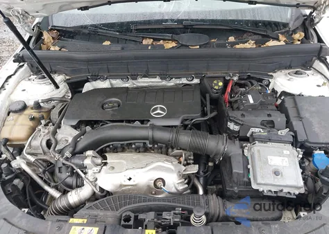 2020 Mercedes-Benz Glb 250 4Matic z USA, uszkodzony, nr VIN W1N4M4HB8LW024446